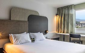 ibis Lourdes Centre Gare